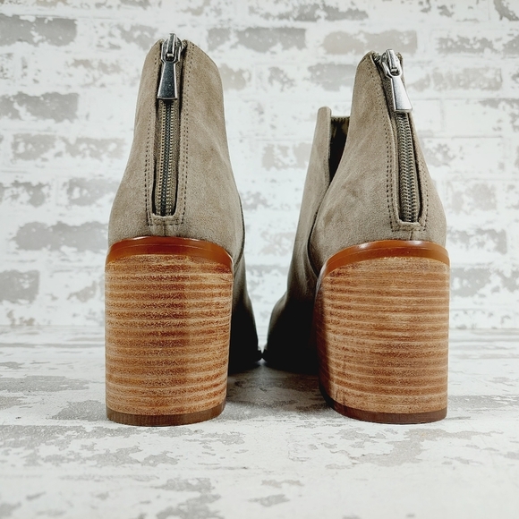 New BP Brynne Taupe Fabric Upper Pointed Toe Block Heel Ankle Boot W367 - Picture 6 of 12